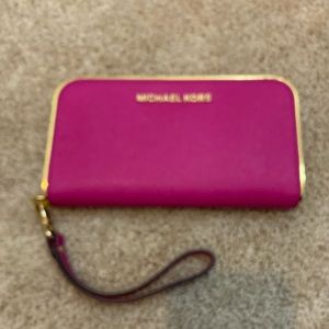 Michael Kors wallet/wristlet